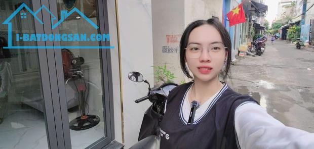 Mặt tiền Tân Phú - xe hơi tránh nhau chỉ với 3Đ hơn