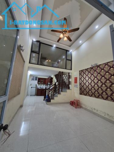 BÁN NHÀ GIÁ RẺ 1.85 TỶ 3 TẦNG 34M2 ( TÂY NAM ) NGÕ TRƯỜNG CHINH