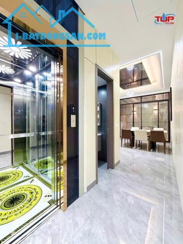 BÁN NHÀ ĐƯỜNG NGUYỄN HƯU TUỆ , 4 TẦNG CÓ THANG MÁY