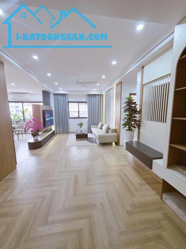 Bán căn hộ chung cư CT3-1 Mễ Trì căn góc 150m 4pn 3vs full đồ tòa đối diện Keangnam 9,2 ỷ