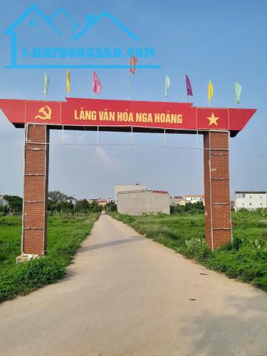 Ban nhà khu vực Quế Võ - Gần công Viên- Sân Bóng
