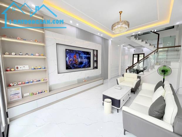 🏡CỰC SỐC SIÊU PHẨM NHÀ 4 TẦNG HƯỚNG ĐÔNG NAM – GIÁ 4.75 TỶ NGAY THPT HỒNG BÀNG, SỞ DẦU,