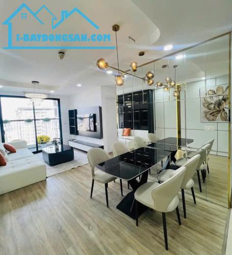 Nhà Đẹp – Giá rẻ tại chung cư Nam Cường ngõ 234 Hoàng Quốc Việt – 2PN và 3PN