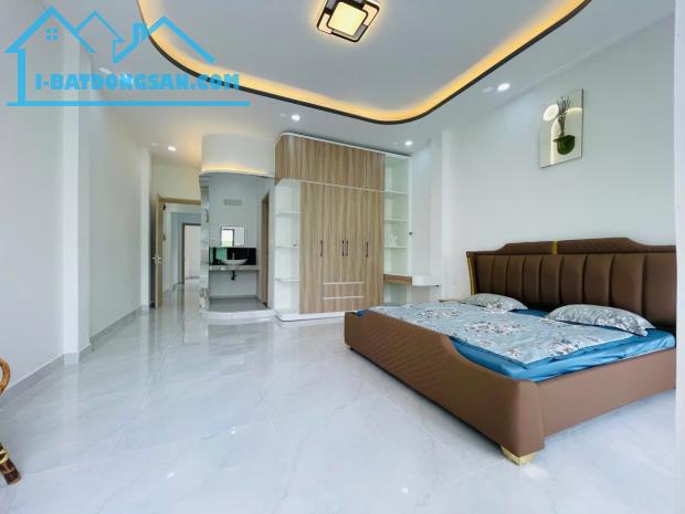 BÁN NHÀ NGUYỄN THỊ THẬP NGANG 5M – DIỆN TÍCH 110M² – GIÁ 11,2 TỶ