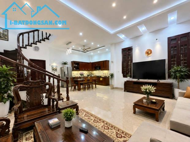 CHÍNH CHỦ CẦN BÁN GẤP NHÀ ĐỘI CẤN TT BA ĐÌNH 73M X 4 TẦNG MT QUYỀN LỰC NHỈNH 20 TỶ.