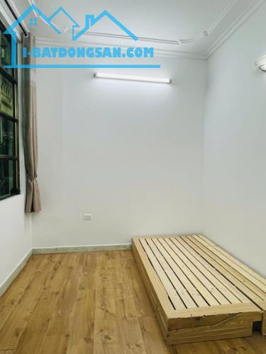 BÁN NHÀ - TẦNG 2 TẬP THỂ YÊN NGƯU - THANH TRÌ - HÀ NỘI - LÔ GÓC - Ô TÔ ĐỖ CỬA