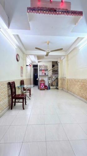 Nhà Tân Bình – Âu Cơ, 5 tầng - ở ngay - KD CHDV - ngang 3m - dài 12m – hơn 5T.
