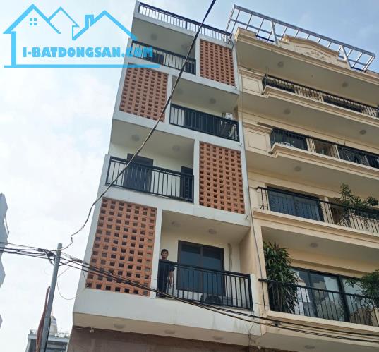 Bán nhà dòng tiền gần khu đô thị Hinode Kim Chung: 72 m2 6 tầng, mặt tiền 4.3 m. 14.8 tỷ.
