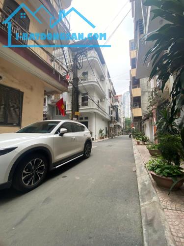 Bán nhà phân lô vỉa hè Ô tô Tránh cạnh Goldmark City 50 m2 MT 4 m chỉ 13.5 tỷ 0948031338
