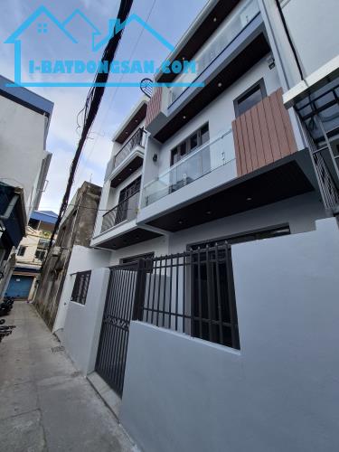 BÁN NHÀ ĐẸP 2.45 TỶ 3 TẦNG 50M2 ( HƯỚNG BẮC ) NGÕ ĐIỆN BIÊN