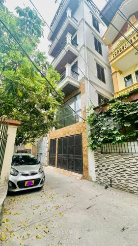 Bán nhà Việt Hưng Long Biên 48m nhỉnh 8 tỷ ô tô vào nhà