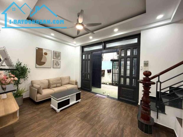 T2833* ♨ NHÀ MỚI 4Phòng ngủ NGANG 5M sát UBND PHƯỜNG QUANG TRUNG - 4.X TỶ