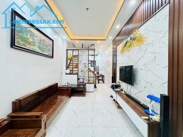 Bán nhà ngõ Lê Lợi – 38m² – 3 tầng – nở hậu