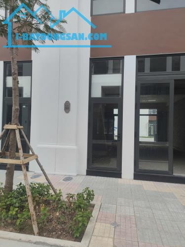 Sở hữu LK Vlasta giá bắt đáy thị trường. LH 0981.594.597