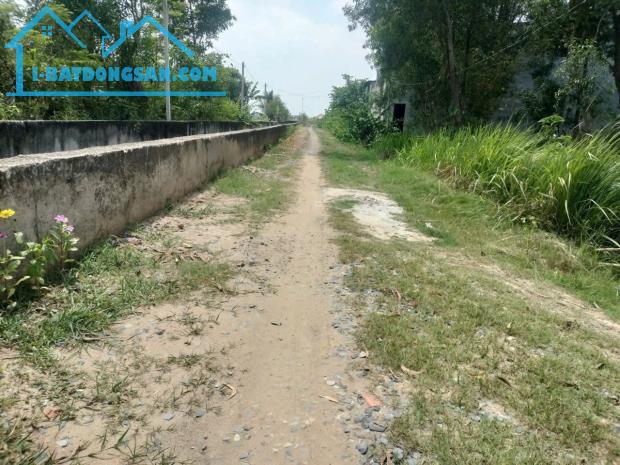 Chủ cắt lỗ, bán nhanh lô đất sổ sẵn, đường Bàu Sen, xã Hòa Khánh, 4x23 giá quá rẻ chỉ 450t