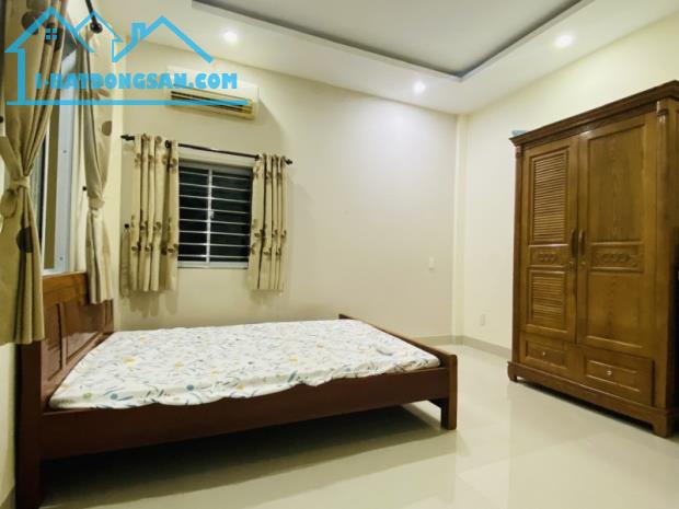 Bán nhà Nguyễn Văn Thoại, 85m2, 2 tầng, cách biển Mỹ Khê 300m, giá 14,5 tỷ