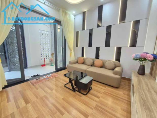 CHỈ 7.3 TỶ TL - NHÀ MỚI ĐẸP - 73M2 - 2 TẦNG - NỞ HẬU - TRUNG TÂM GÒ VẤP - GẦN CHỢ THẠCH ĐÀ