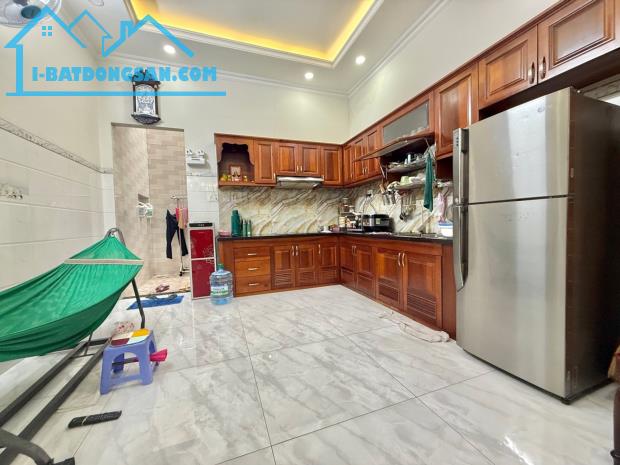 Bán nhà Phạm Văn Đồng Thủ Đức - khu VIP bên sông - đặc biệt hiếm - 8.8 tỷ