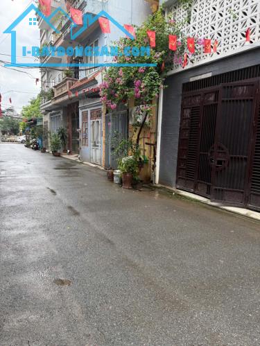 Bán nhà Đông Ngạc phân lô Ô tô Tránh, view Hồ điều hoà 55 m2 chỉ 7.2 tỷ