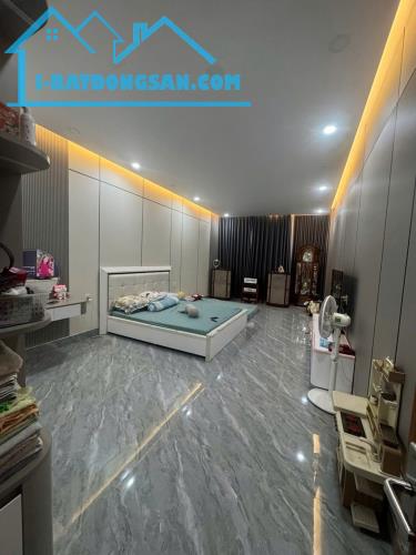 NGAY TRUNG TÂM THỦ ĐỨC - NGÃ TƯ THỦ ĐỨC - 84M2 - 2 TẦNG