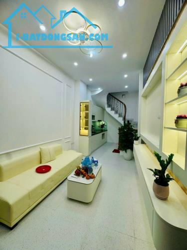 BÁN GẤP NHÀ ĐẸP ĐỘI CẤN TT BA ĐÌNH MỚI KOONG FULL NỘI THẤT 26M X 5 TẦNG 7 TỶ.
