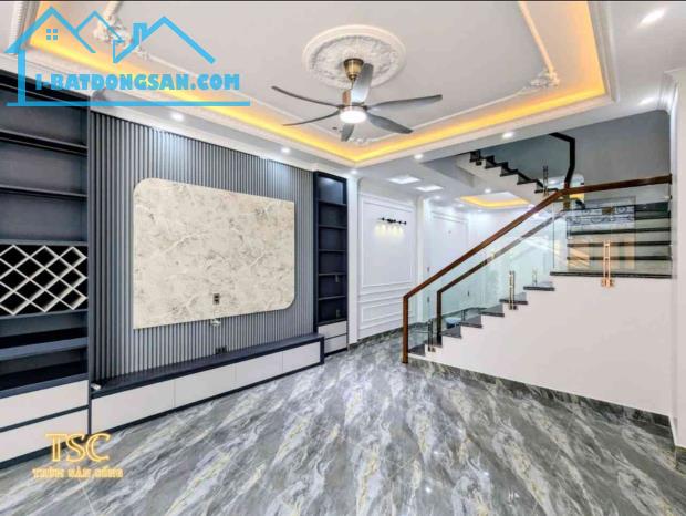 BÁN GẤP CĂN NHÀ TRUNG TÂM TÔ HIỆU 70m2 NHÀ 4 Tầng GIÁ NHỈNH 5 tỷ 2XX.