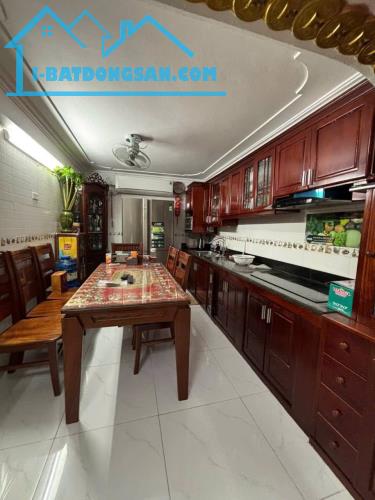 Chủ rất cần bán. Nhà 32m2, mt3.5m, 4T, 4N đủ công năng, 5.8 tỷ Phúc Diễn, Nam Từ Liêm
