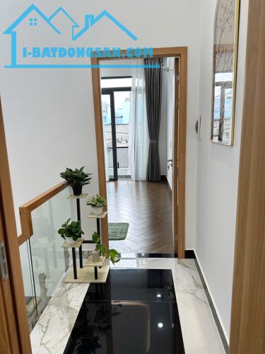 Bán gấp nhà mới, hẻm 6m Đường Số 18B, Bình Tân 55m2, 3PN không lộ giới đủ tiện ích, 5.x tỷ