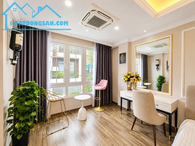 BÁN GẤP NHÀ ĐỘI CẤN TT BA ĐÌNH MỚI KOONG FULL NỘI THẤT KD NHỎ 30M X 5 TẦNG MT 7M NHỈNH 10