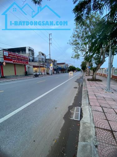Bán căn nhà đẹp lê chân hồ sen thang máy full nội thất ô tô vào nhà diện tích 74m2.