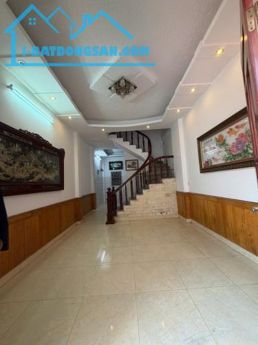 BÁN NHÀ 1.97 TỶ 3 TẦNG 45M2 ( HƯỚNG ĐÔNG ) NGÕ ĐIỆN BIÊN
