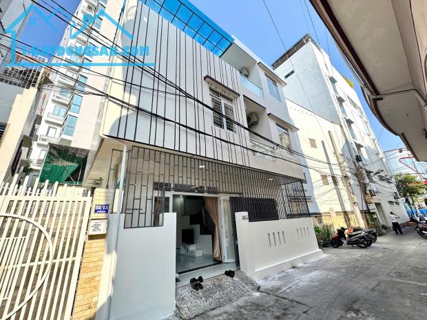 Bán nhà 3 tầng 50,4m2 hẻm ô tô Yersin trung tâm Nha Trang, cách biển 900m
