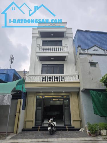 BÁN NHÀ 4 TỶ 880 TRIỆU, MẶT ĐƯỜNG KĐT TRẦM CÁ, 68 M2 x 3 TẦNG