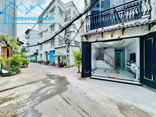Bán nhà Gò Vấp, hẻm xe hơi 1/ Phan Văn Trị, ngay Emart, 45M2, 3 Pn full NT , 6.98 tỷ TL