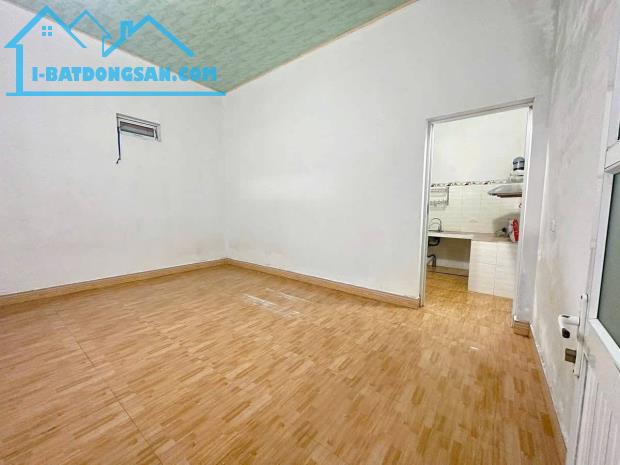 🔥 SIÊU HIẾM QUỲNH CƯ – 63M² NGANG 5M, CÓ NHÀ + SÂN CỔNG – CHỈ 1,8 TỶ! 🔥