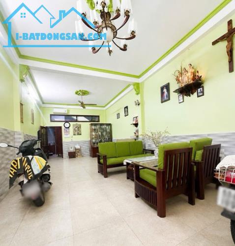 Bán nhà 3 tầng, Hẻm Xe Hơi, Hoàng Sa, P.Tân Sơn Nhất, 72m2, chỉ 11.x tỷ TL