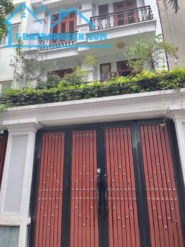 Hiếm! Bán nhà mặt mặt ngõ ô tô tránhTrương Định-Hai Bà Trương,Vỉa hè,Ở hoặc mở VP công ty