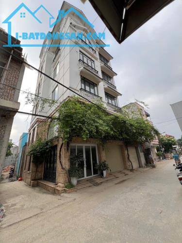 🔥 102 – SIÊU PHẨM BIỆT THỰ TÂN CỔ ĐIỂN GIỮA TRUNG TÂM VĂN GIANG 🔥 LÔ GÓC – 2 MẶT Ô TÔ –