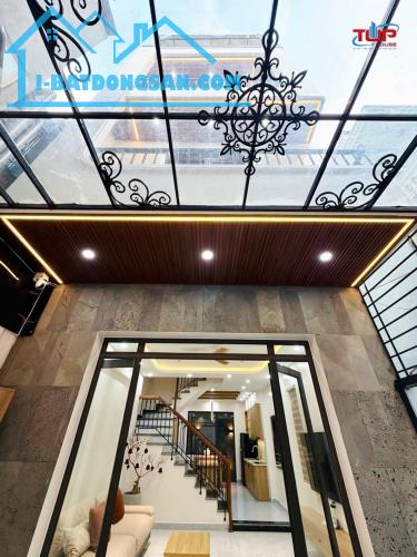 Nhà lô góc 2 mặt thoáng - 4 tầng Trần Nguyên Hãn 60m2