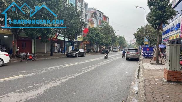 Nhà phố Ngô Xuân Quảng kinh doanh giá 12.9 tỷ