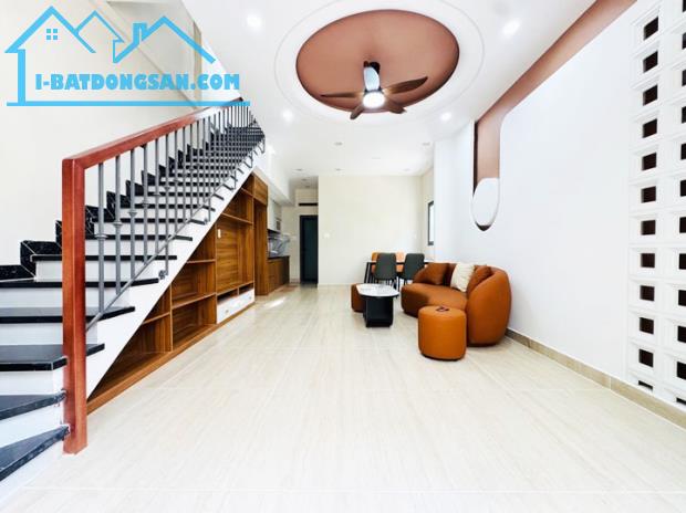 Bán nhà đẹp đường Thiên Phước, P.Tân Hòa, 4.3x10m, 41m2, nhỉnh 6 tỷ TL