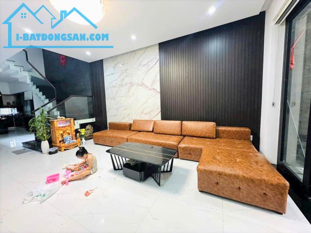 RẺ NHẤT TRỤC THÔNG DÀI 4 tầng mới PHAN HUỲNH ĐIỂU hướng ĐÔNG