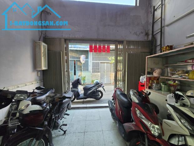 Mặt tiền 6m Hiền Vương, 40m² 4PN gần công viên, đủ tiện ích khu sầm uất Văn Cao, 4.X tỷ.