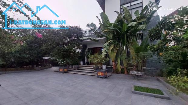 Bìa làng, Biệt thự, 327m2. Mt14m, 3X.x tỷ, view đồng, Việt Hùng, Đông Anh.