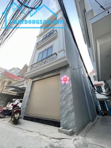 🏡Bán căn nhà lô góc 2 thoáng, dân xây, ô tô 🚗 đỗ cửa ngay gần Aeon Mall - 4ỷ35