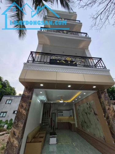 Nhà 4 Tầng Trung Tâm Thanh Trì – Gara Ô Tô – Giá 5.1 Tỷ