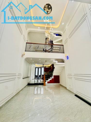 Bán nhà mới đường Hiệp Bình, Thủ Đức - 5 tầng 6PN - ở ngay - giá 8.7 tỷ