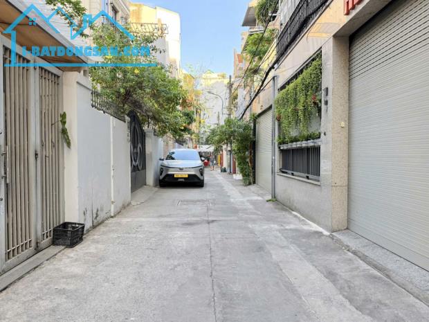 Bán nhà HXH Xô Viết Nghệ Tĩnh Bình Thạnh, 4x14m, 5 tầng chỉ nhỉnh 12 tỷ