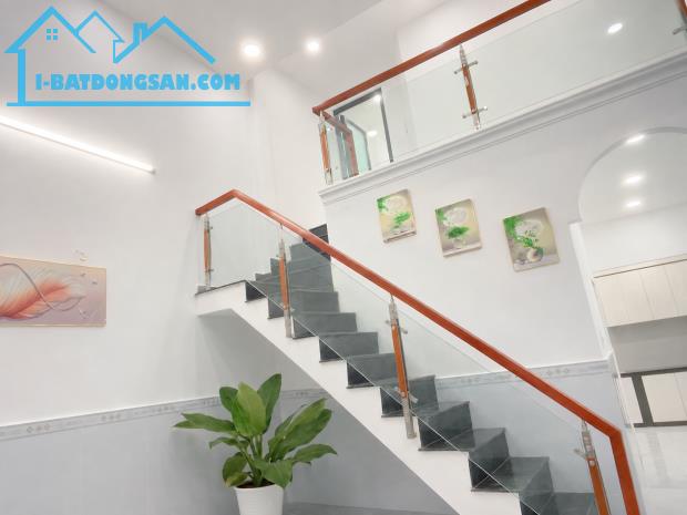 Giảm 500 triệu, nhà Đường Số 19, Bình Tân 55m², HXH thông kế AEON Tân Phú chỉ 4.X tỷ. NGON