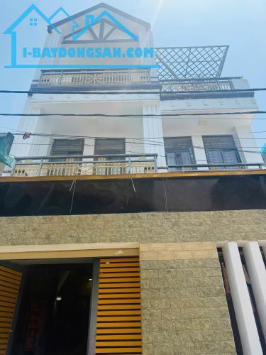 ĐƯỜNG ĐÌNH PHONG PHÚ - 80m2 - HẺM XE HƠI 5M - 3 TẦNG - CÓ 3PN